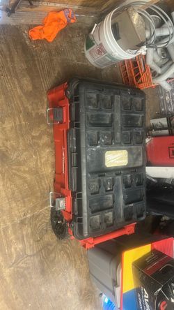 Milwaukee Pack Out Chest