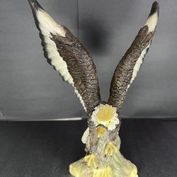 Eagle Statue 