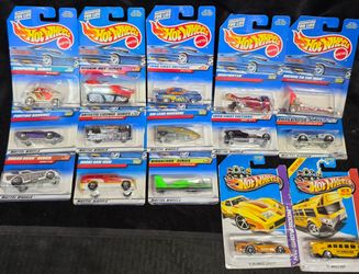 Lot of 15  Vintage Hot Wheels - 1998 - Mixed - New