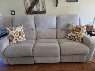 Sofa & Loveseat Auto Recliners