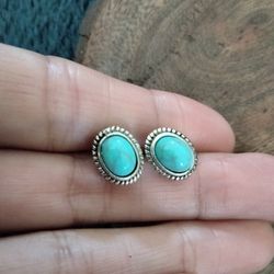 Turquoise Oval Earrings 