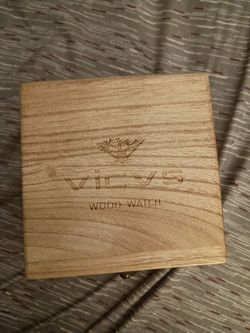 MENS VICVS WOOD WATCH