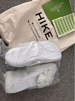 SNEAKERS BRAND NEW HIKE BRAND