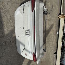 2020 Honda Civic 4 Door Trunk lid