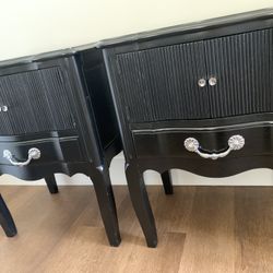 Pair Of Black Glossy Painted French Provincial Style Nightstands 