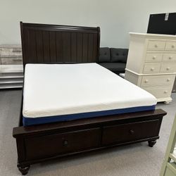 Queen bed (FREE 24H DELIVERY AND SETUP)