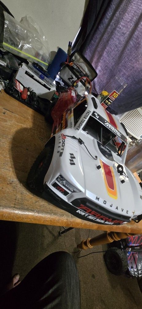 Arrma Mojava 4s BLX RTR