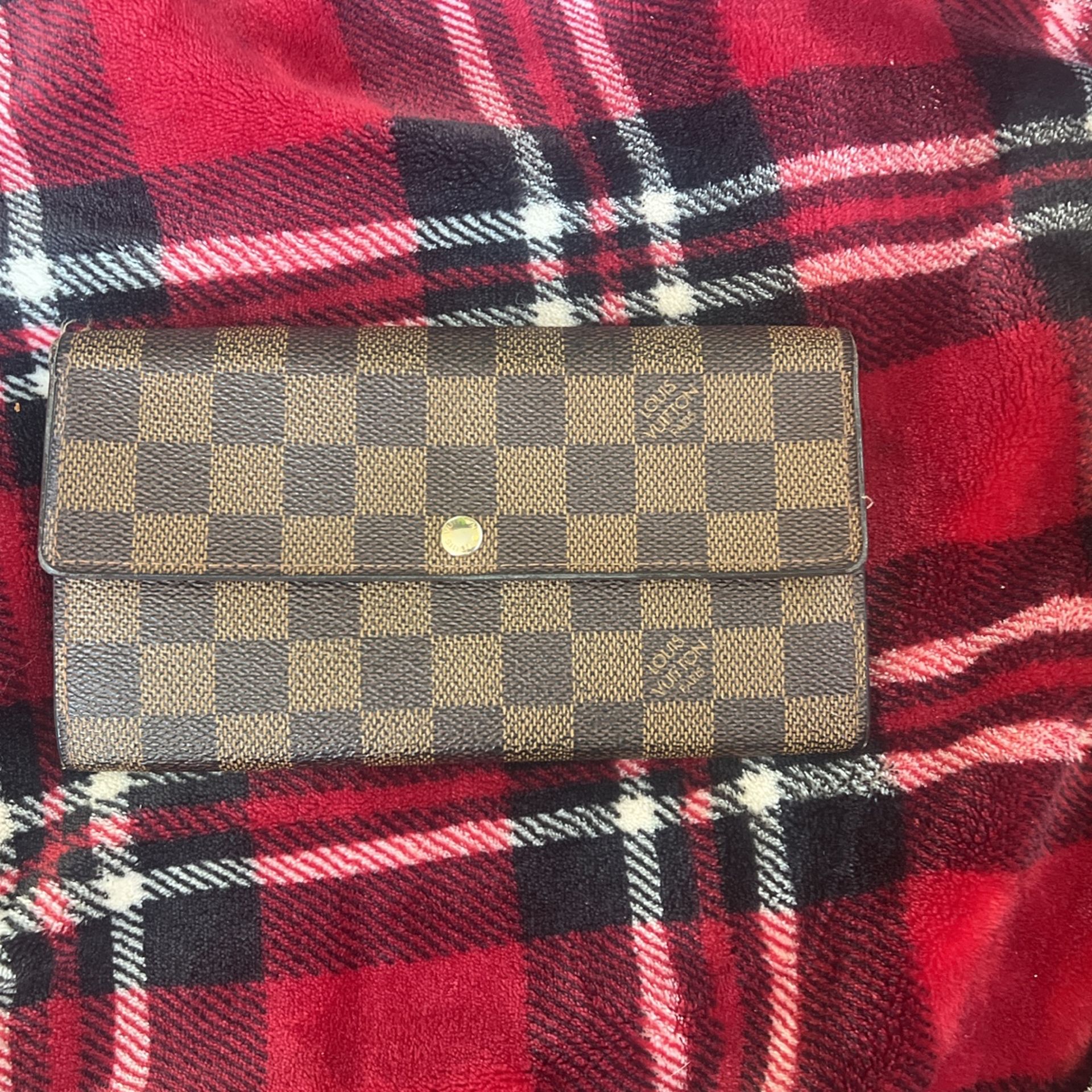 LOUIS VUITTON $200 TODAY ONLY ! DAMIER PRIME COND