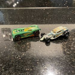 2 Hot Wheels Matchbox Race Cars