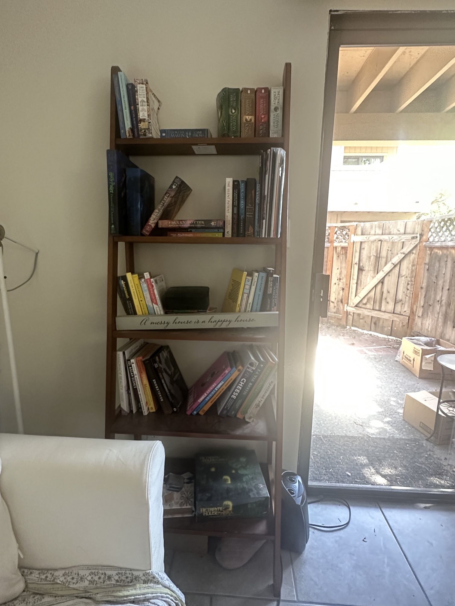 72” 5 Shelf Bookshelf/ Bookcase/ Ladder Shelf / Storage Shelf