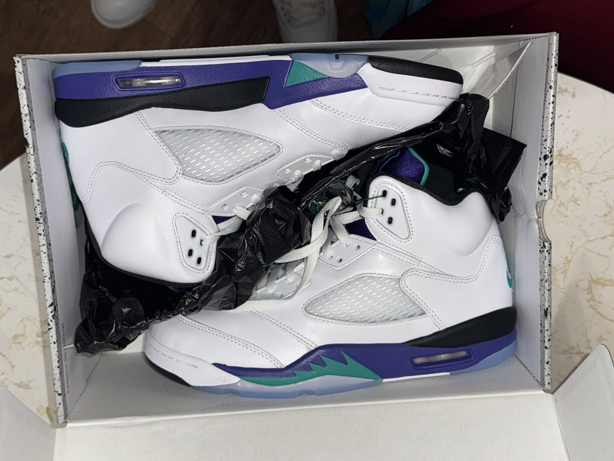 Air Jordan retro 5 - Grape (2025) - Size:10