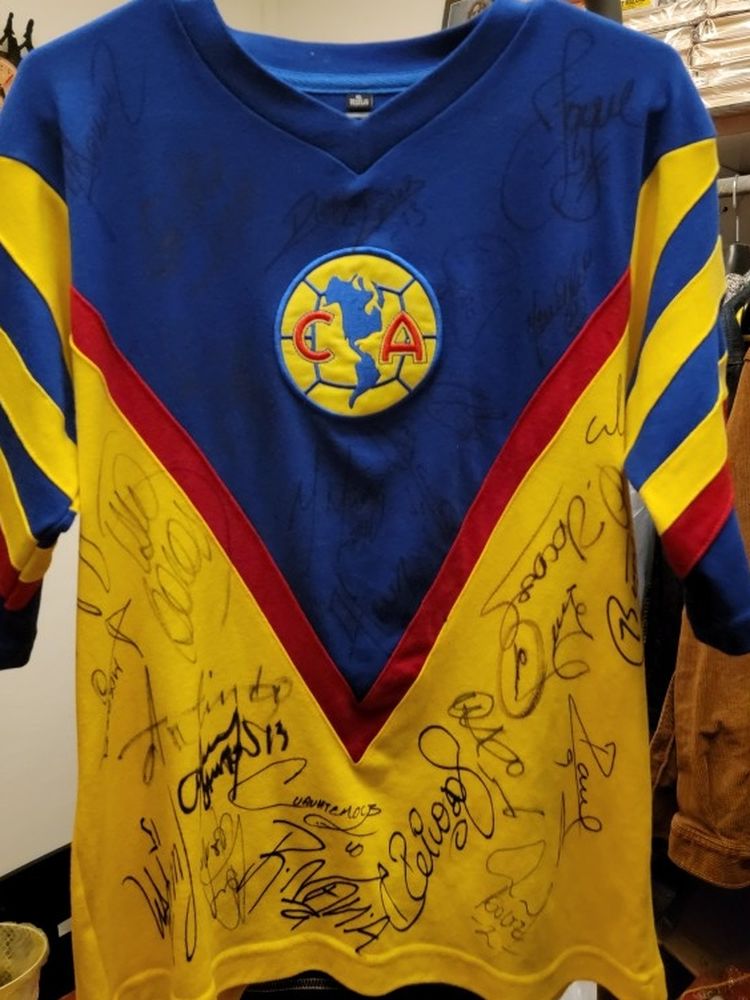 Camisa Firmada Por Leyendas Del America