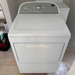 Whirlpool 27 Inch Gas Dryer with 7.4 cu. ft. Capacity Very Good and Perfect Working Condition