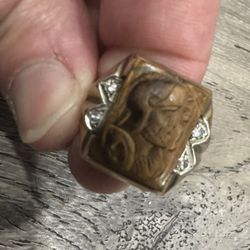 10k Men Ring  2 Men Spanish Warriors With Crystals 8.7 Grams Size 8 