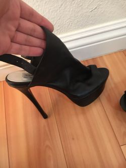 Steve Madden Leather High Heels Size 8. Never worn
