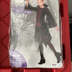 Gotic Vampiress  Halloween Costume Size Large Kids 12-14