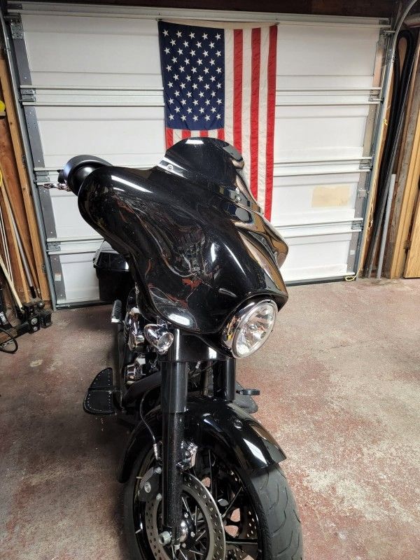 Custom Harley Davidson Street Glide
