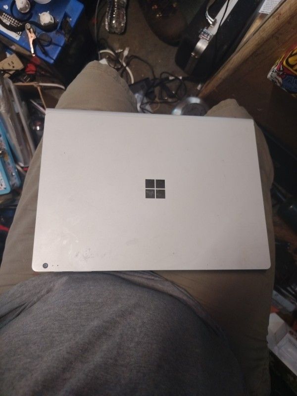 Surface Book2