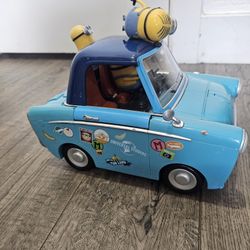 The Universal Studios Minions car shape.