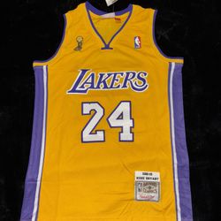 Kobe Gold Lakers Jersey 24