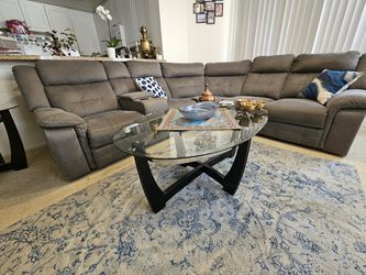 3-Piece Glass Coffee Table Set – Excellent Condition