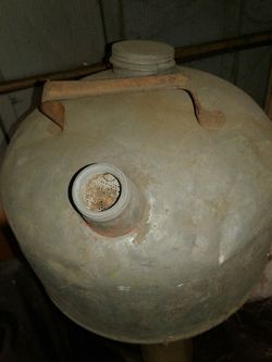 Vintage gas can FF initials on bottom