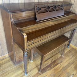 Up Right Piano 