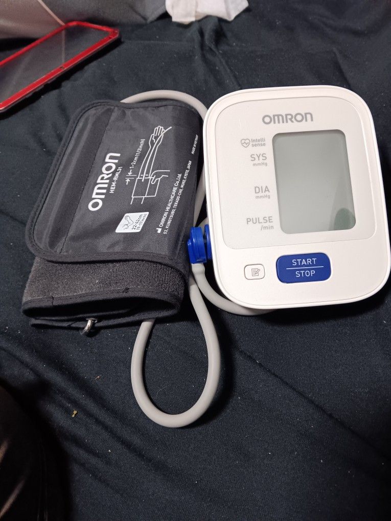 Omron Bp7100 Blood Pressure Monitor