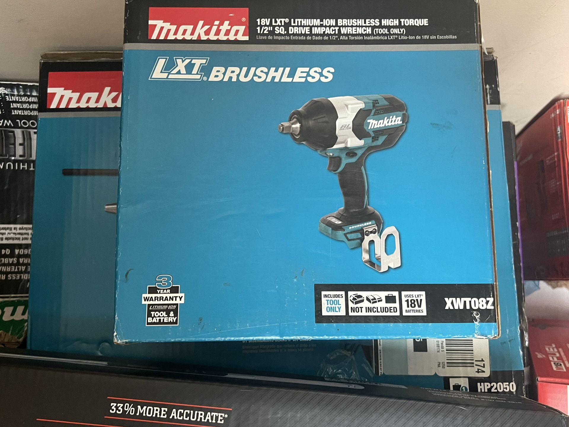 Makita - 18V LXT Lithium-Ion Brushless Cordless High Torque 1/2 in. 3-Speed Drive Impact Wrench