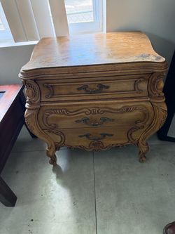 antiuqe night stand