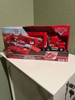 Disney Pixar Cars Set New in Box