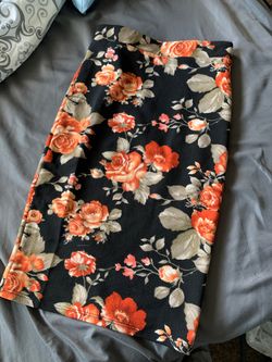 Skirt size small
