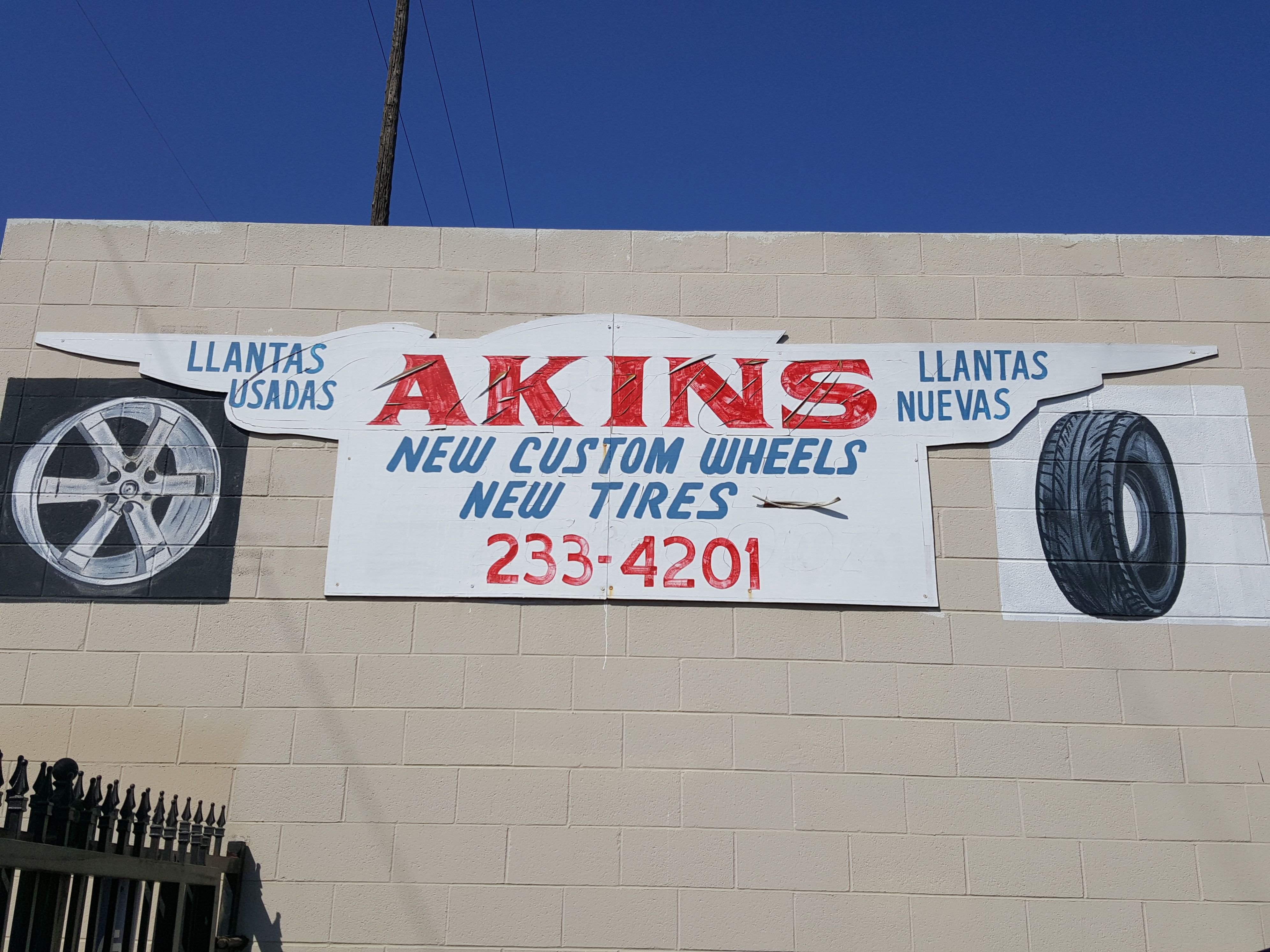 100 Spoke Wires Wheels 13x7 With White Wall Tires . Bad Credit, No