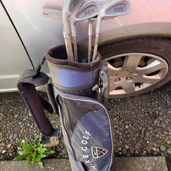 Kids left handed golf clubs