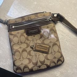Coach Crossbody Bag W/ Keychain Tag