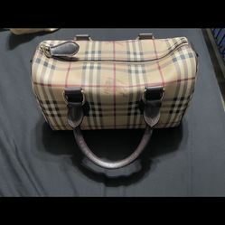 Authentic Burberry Handbag With Wallet 