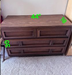 Chest drawers, vintage Li ea by Morris