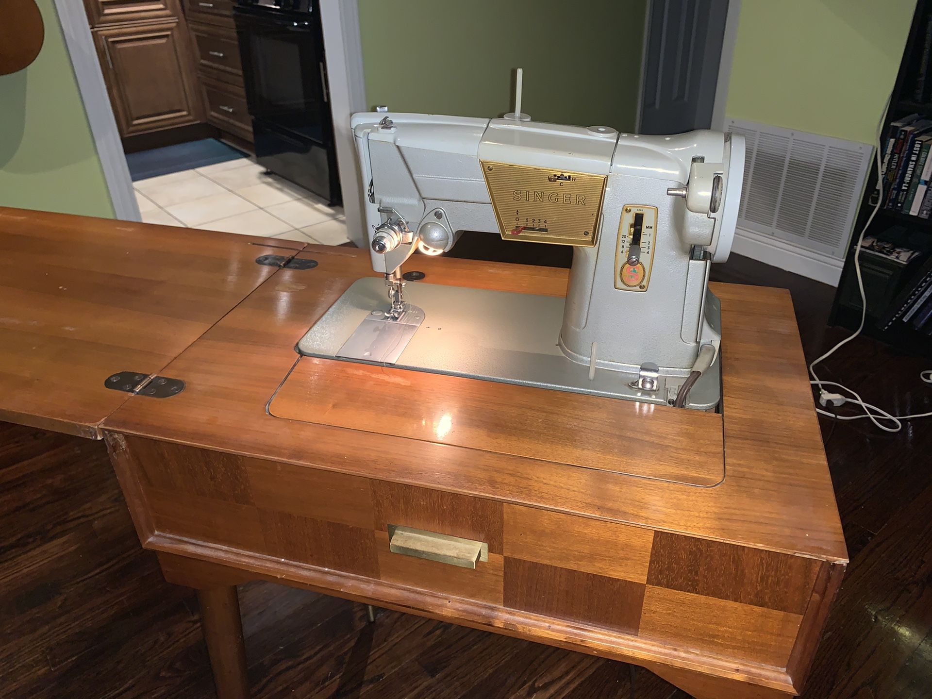 1960s Singer 328 Sewing Machine in Mid Century Modern for Sale