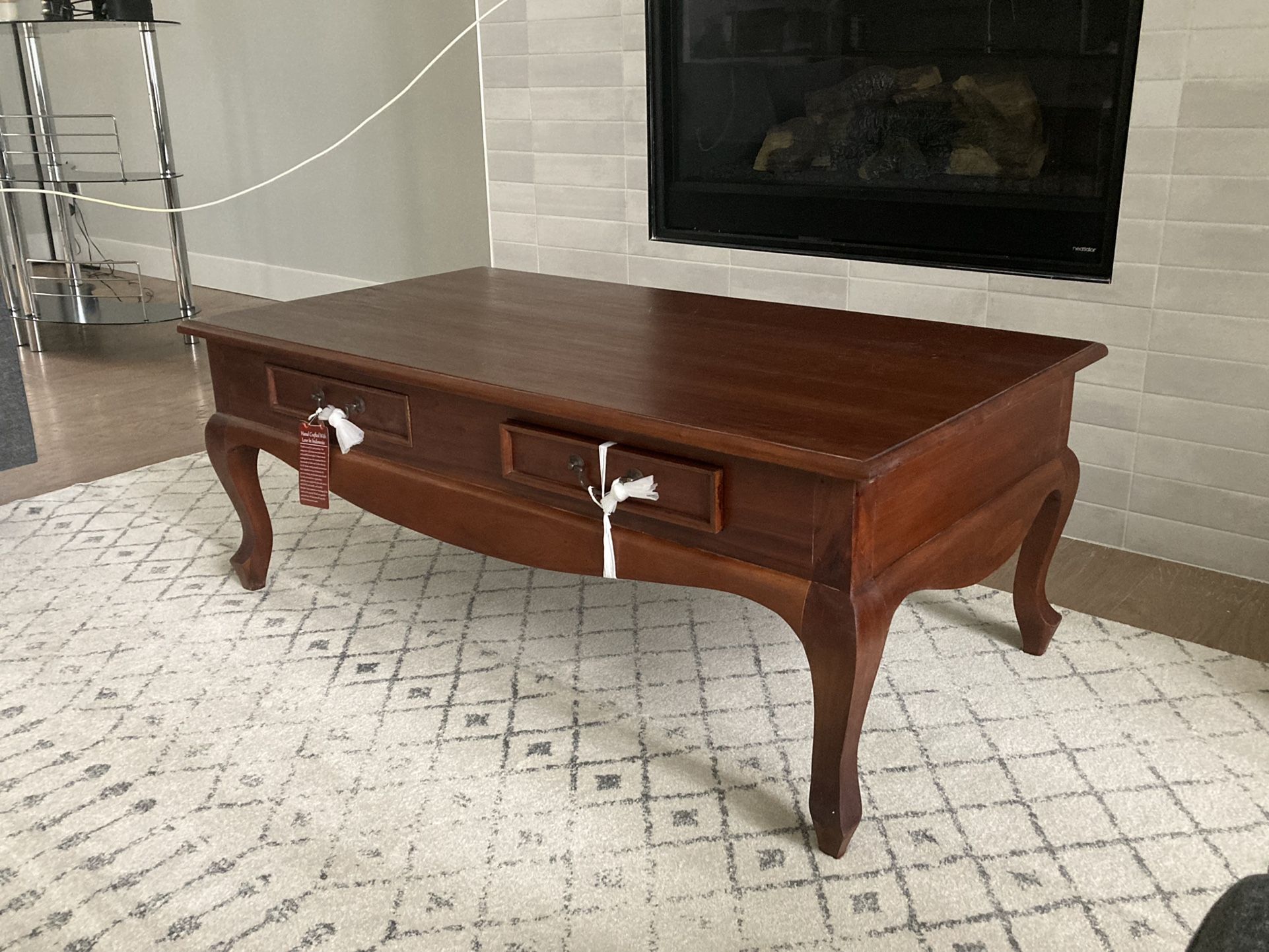 2 Drawer Queen Ann Coffee Table