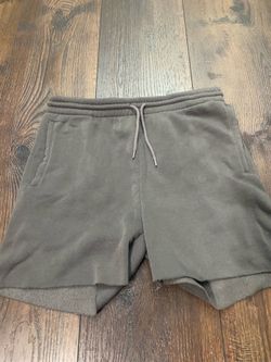 Women’s gray cut off sweat shorts by Refuge size large #17