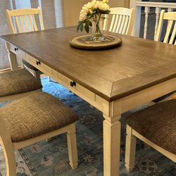 Rectangular Table With Drawers. Barely Used  Dining Kitchen 