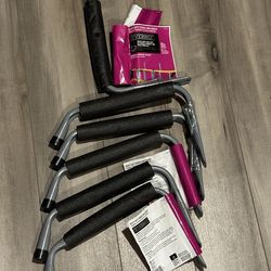 6 single Everbilt heavy duty padded arm hanger (50 lbs)