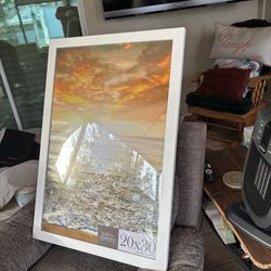 Pictures Frame 🖼️ Brand New 20” X  30” 