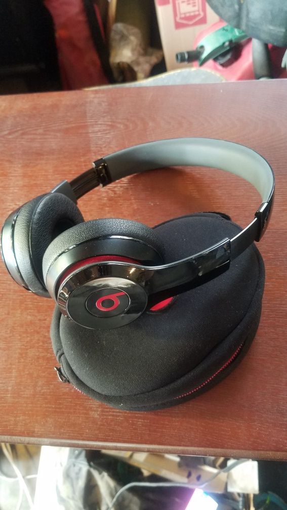 BEATS WIRELESS SOLO MODEL BO534