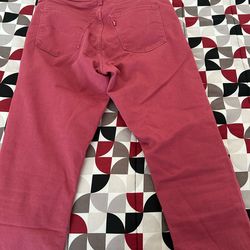 Women’s skinny jean  levi capris