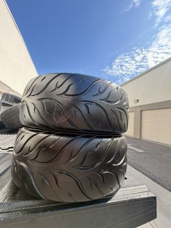 215/45/17 Federal 595RSR Like New Condition (2)
