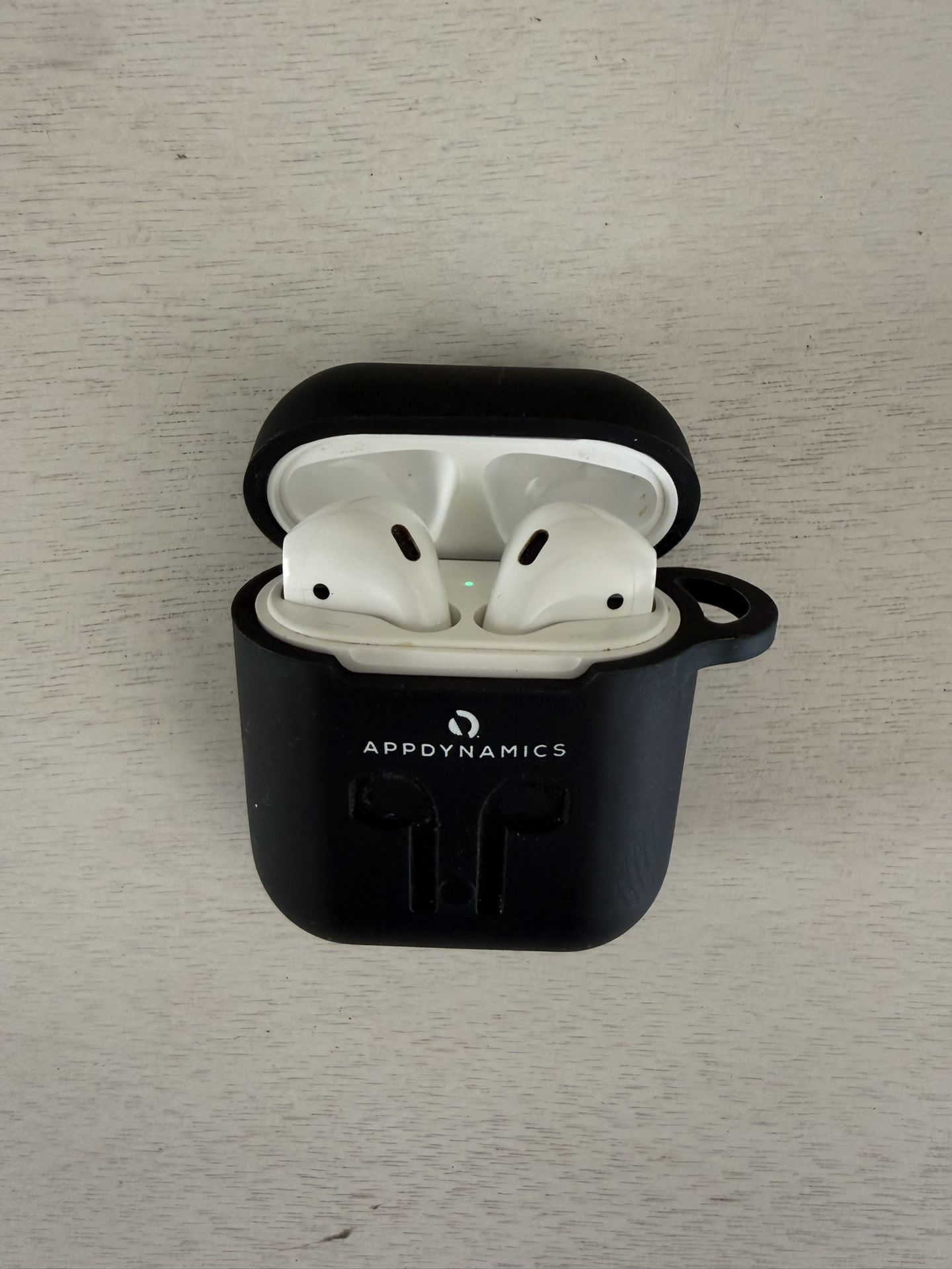 Apple AirPods - 1st Generation