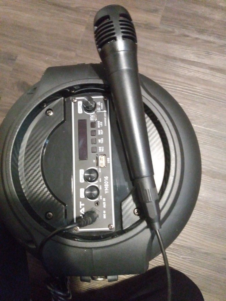 Yat Wireless Bluetooth Speaker