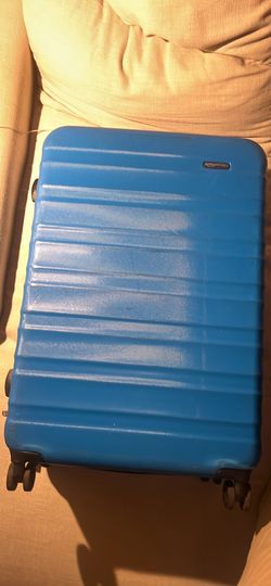 Amazon Basics 30" Hardside Large Checked Luggage