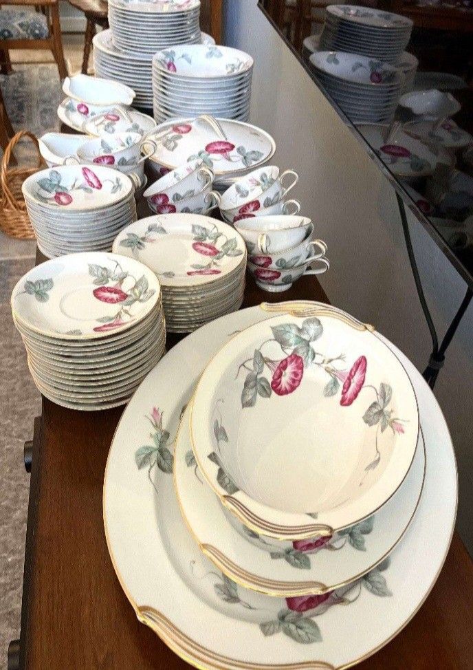 Noritake Morning Glory China Set